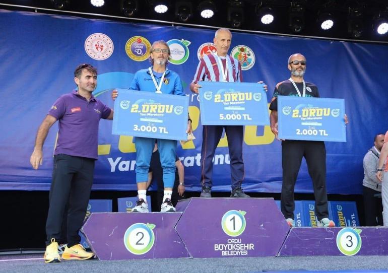 Orduda Uluslararası 2nci Ordu Yarı Maratonu düzenlendi