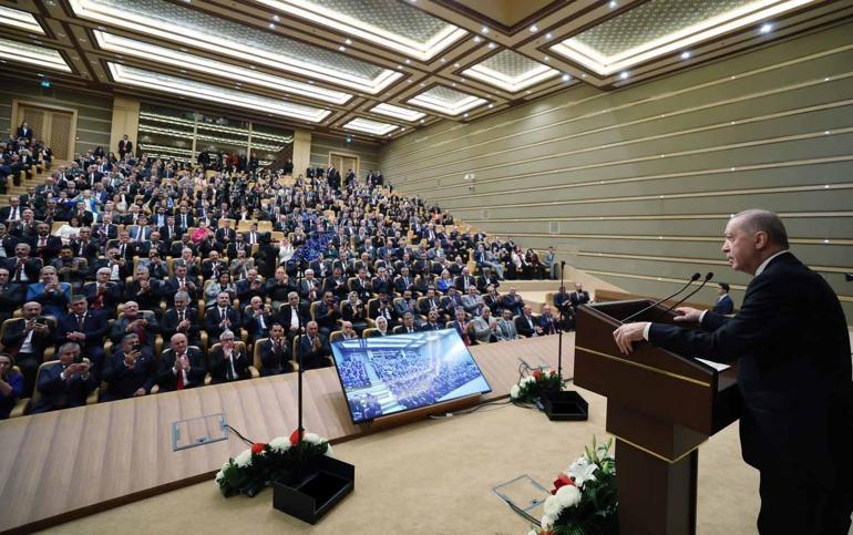 Cumhurbaşkanı Erdoğan: Bugün büyük bir mücadelenin tam göbeğindeyiz