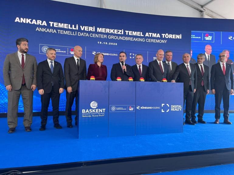 Bakan Kacır: 2030’a kadar ülkemizin kurulu veri merkezi gücünü 1 gigavata çıkaracağız