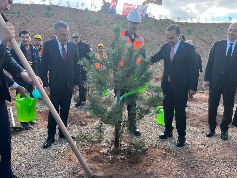Bakan Kacır: 2030’a kadar ülkemizin kurulu veri merkezi gücünü 1 gigavata çıkaracağız