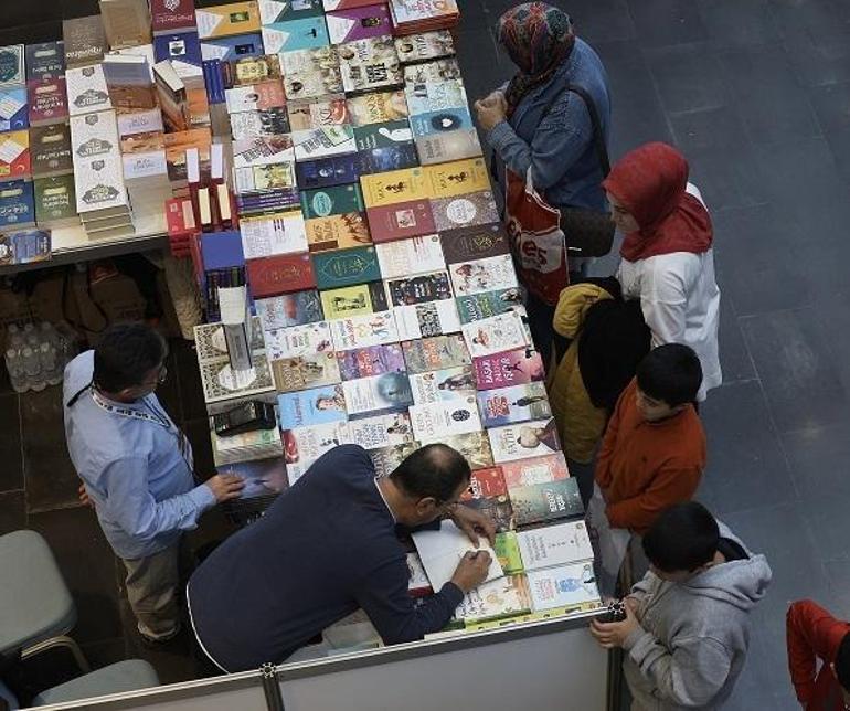 13’üncü Konya Kitap Günleri, her yaştan okuyucuyu buluşturuyor