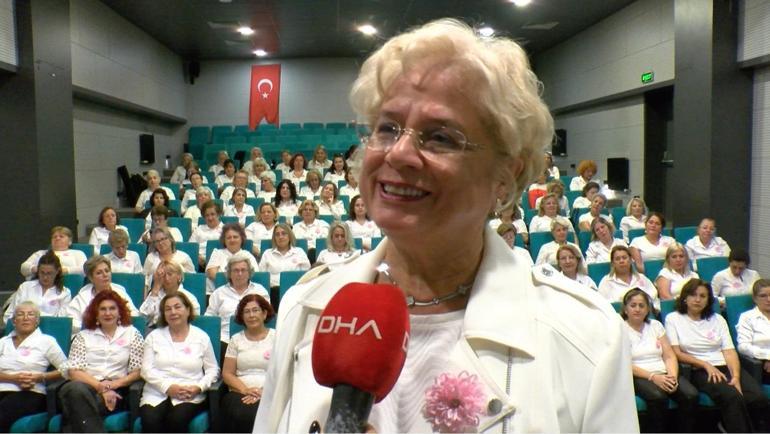 Müzik eğitimi almayan kadınlardan oluşan koro, besteledikleri şarkıyla meme kanserinde erken teşhise dikkat çekti