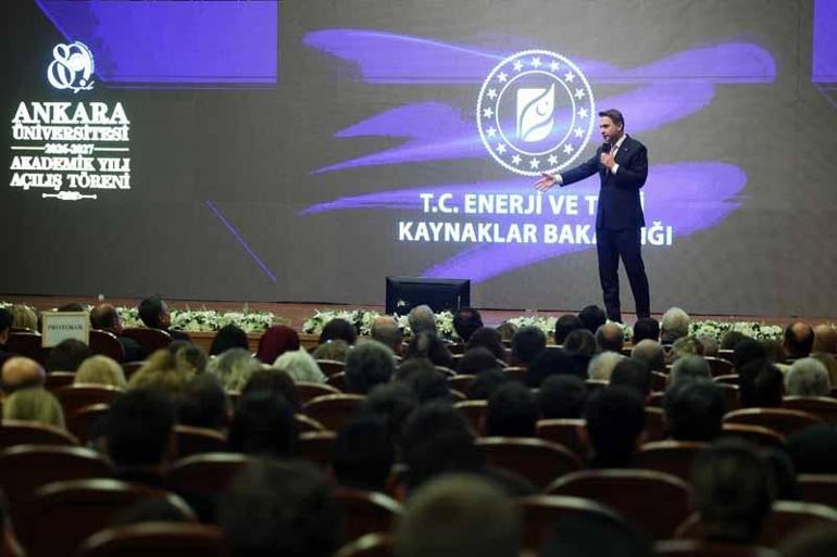 Bakan Bayraktar, Ankara Üniversitesi 2026-2027 akademik yılı açılış töreninde konuştu: Türkiyeyi enerjide gençlerle bağımsız kılacağız