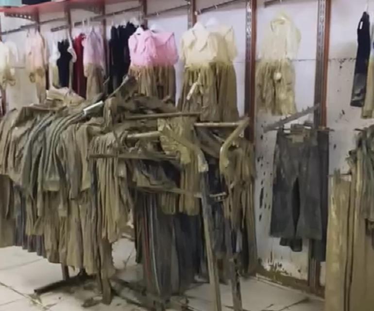 Ayazağada selde mağazayı su bastı; 19 senenin 1-2 dakikada yok olması acı verici