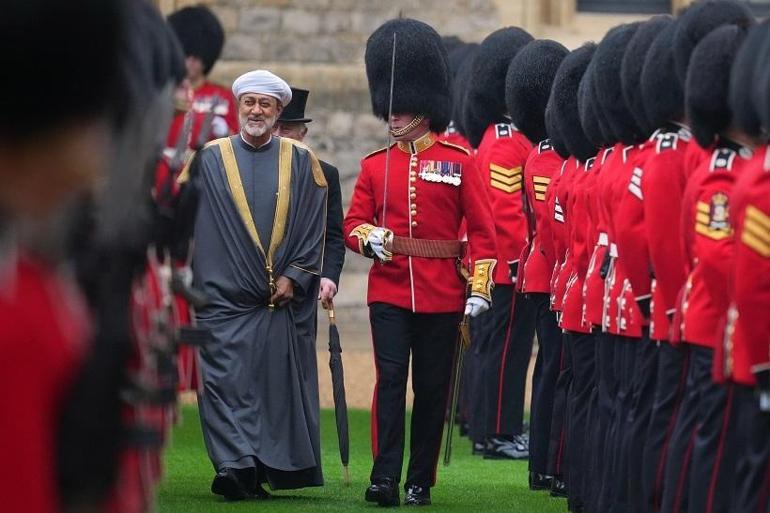 Umman Sultanı Bin Tarık, İngiltere’de