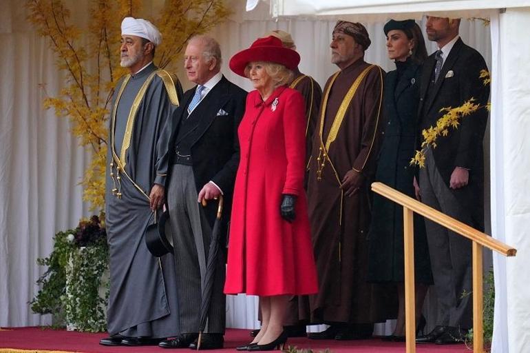 Umman Sultanı Bin Tarık, İngiltere’de