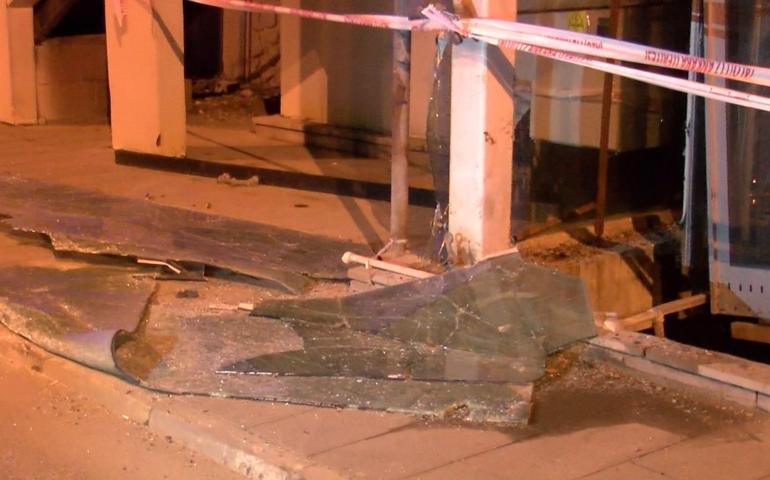 Ankarada EGO otobüsü üst geçide çarptı: 24 yaralı