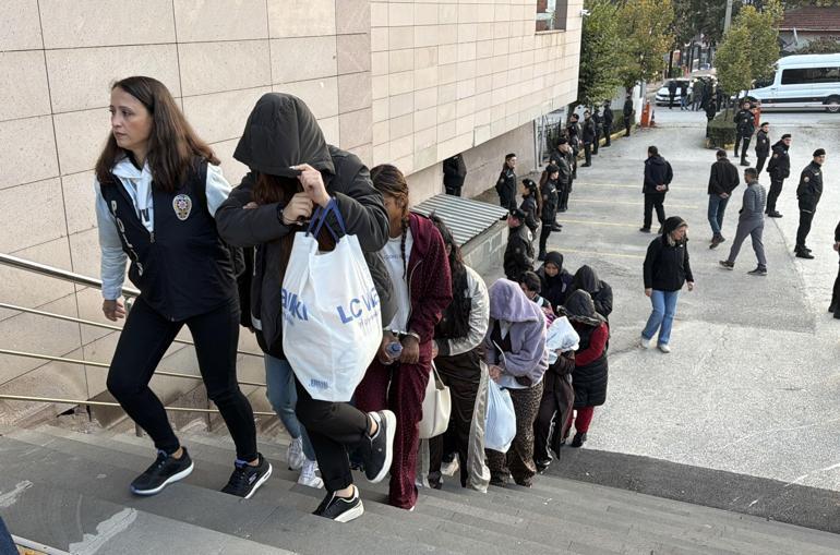 Yasa dışı bahis operasyonunda, hesaplarında 7,1 milyar lira para hareketi tespit edilen 78 şüpheli tutuklandı
