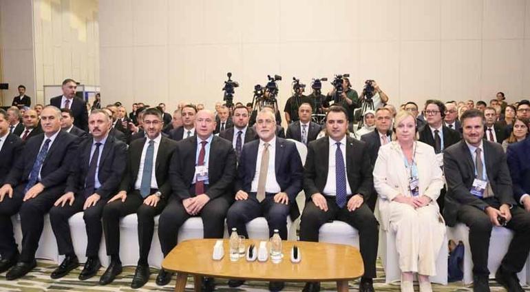 Bakan Işıkhan: 472,3 milyar liralık kaynakla 3 milyon gence ulaşmayı hedefliyoruz