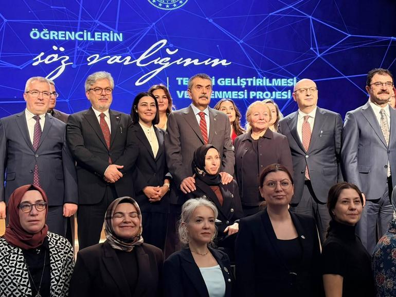 Bakan Tekin: Öğrencilerimizin söz varlığını zenginleştirmeyi hedefliyoruz