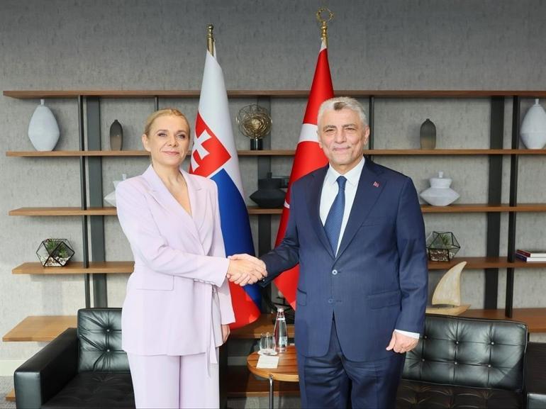 Bakan Bolat: Slovakya ile 5 milyar dolarlık ticaret hedefine gelecek yıl ulaşırız
