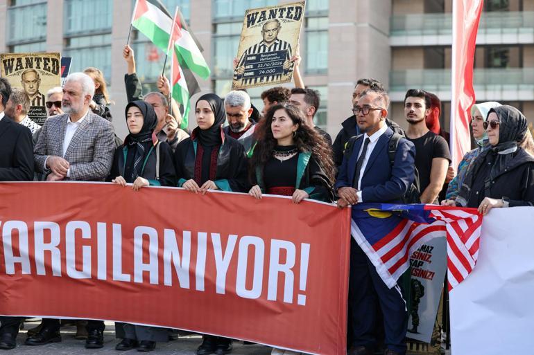 Sumud Filosu’na saldırı davası başladı; aktivistler ve avukatlar basın açıklaması yaptı