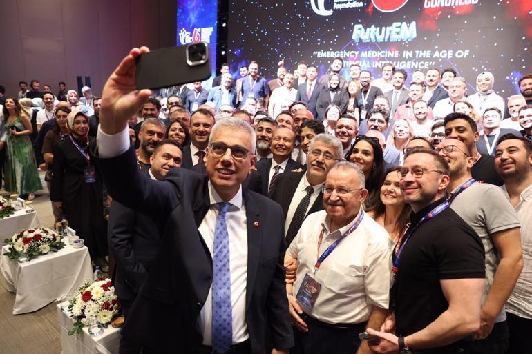 Bakan Memişoğlu: Dünyaya örnek olacak hastane öncesi acil sağlık hizmetleri sunuluyor