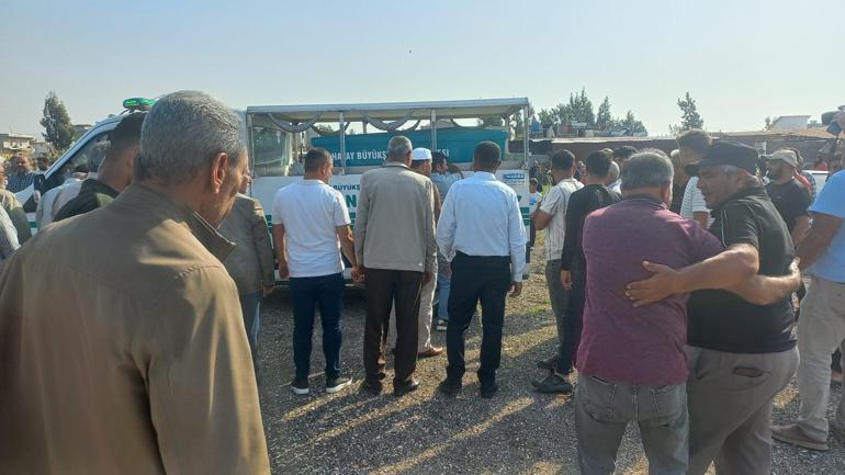 Hatayda kazada ölen anne ile 4 yaşındaki kızı toprağa verildi