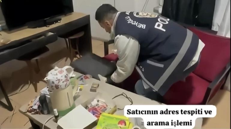 Taksim’de uyuşturucu satarken yakalandı; telefonundaki faturadan belirlenen eve baskın yapıldı
