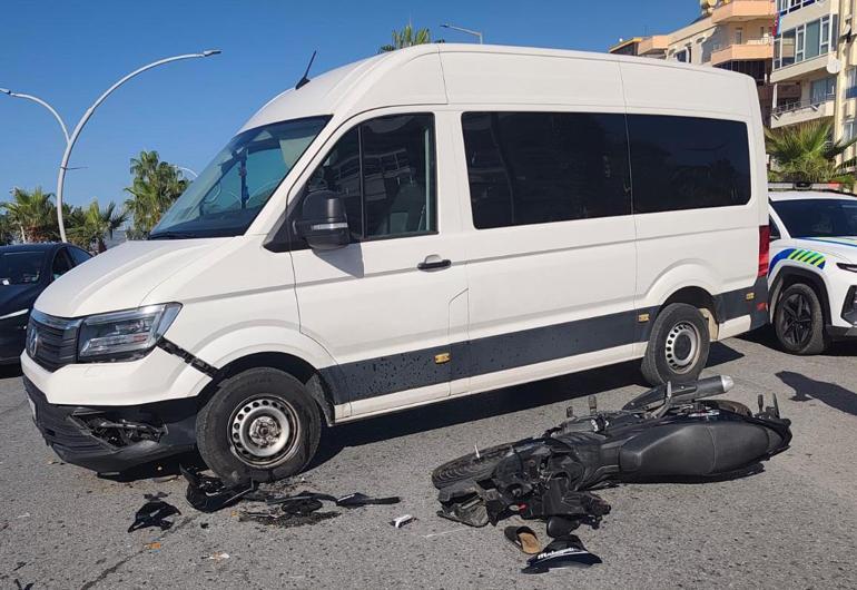 Minibüsle motosikletin çarpıştığı kazada üniversiteli Yağnur hayatını kaybetti