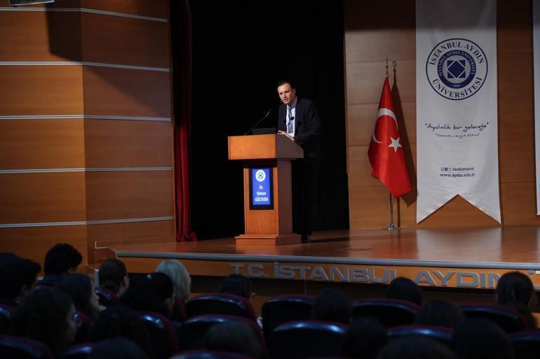 İstanbul Aydın Üniversitesi’nde ‘Model COP31’ programı düzenlendi