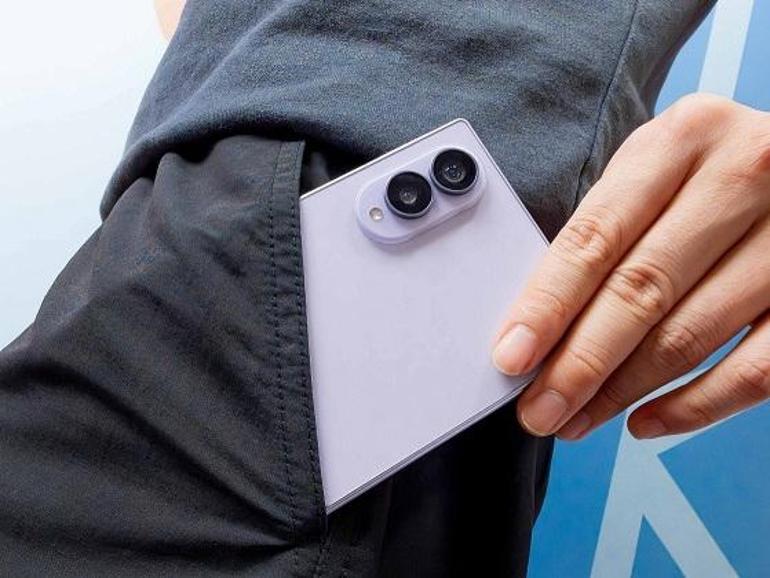 Samsung, katlanabilir telefonlarda dayanıklılığı 100’den fazla testle doğruladığını duyurdu