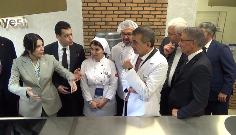 Bakan Tekin, Erzurum’da gastronomi lisesinin açılışına katıldı