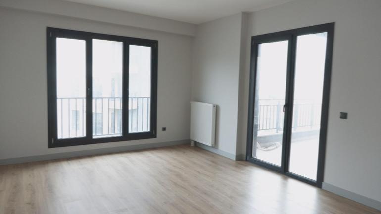 Maltepede çöken Kardeşler Apartmanındaki hak sahiplerine yeni konutlar teslim edilmeye başlandı