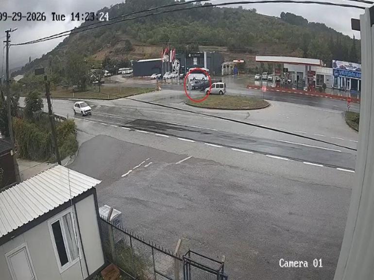 İkiye bölünen otomobilin sürücüsünün öldüğü kazada kusur raporuna aileden itiraz