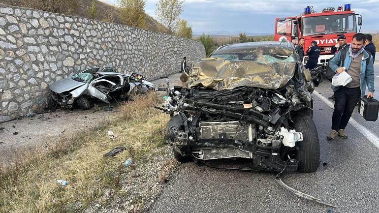 Çorum’da otomobil ile cip çarpıştı; 4 ölü, 2 yaralı