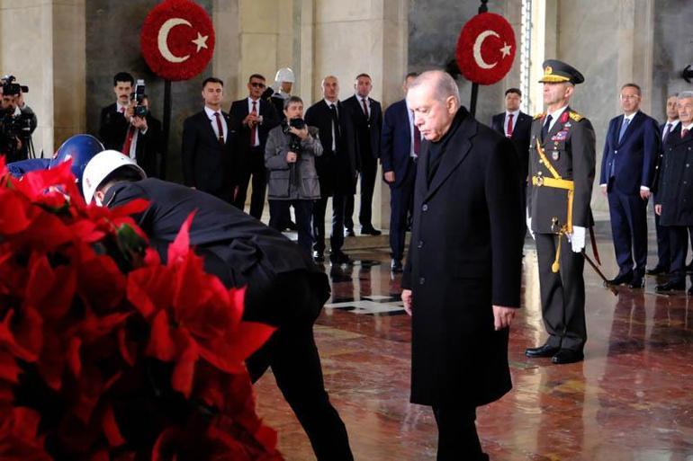 Devlet erkanı Anıtkabiri ziyaret etti