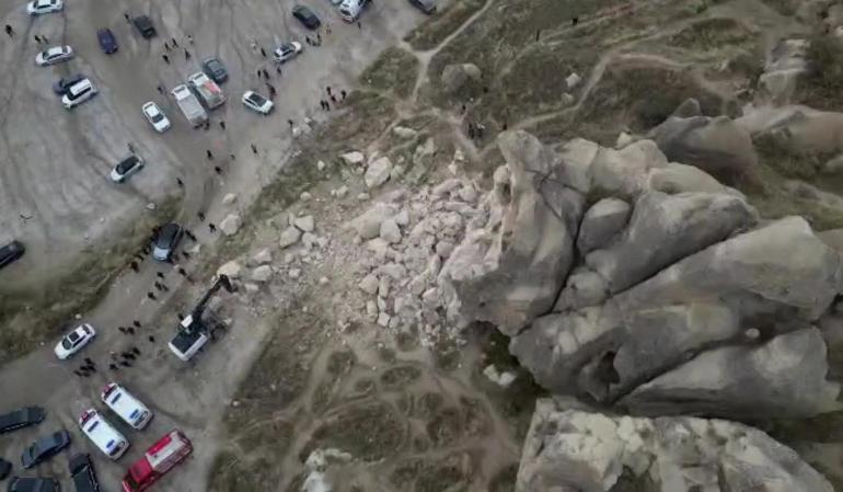 Kapadokyada peribacasından kopan kayalar düştü; 2 ölü, 1 yaralı