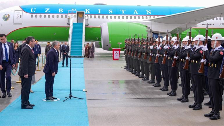 Cevdet Yılmaz, TDT Zirvesi liderlerini karşıladı
