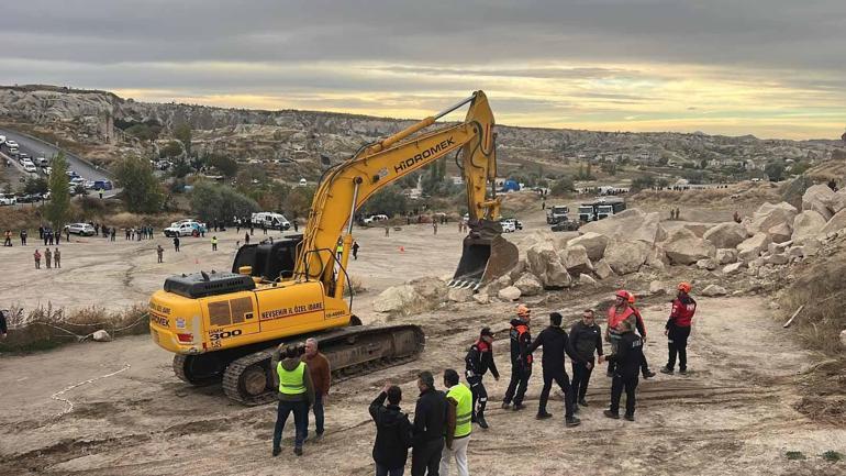Kapadokyada peribacasından kopan kayalar düştü; 3 ölü 5 yaralı