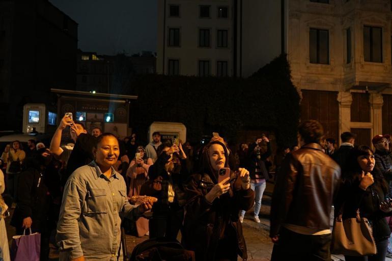 Galata Kulesinde 29 Ekime özel Atatürk gösterisi