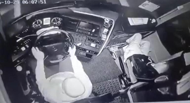 Şırnak’ta otobüs şoförünün öldüğü, 14 kişinin yaralandığı kaza kamerada