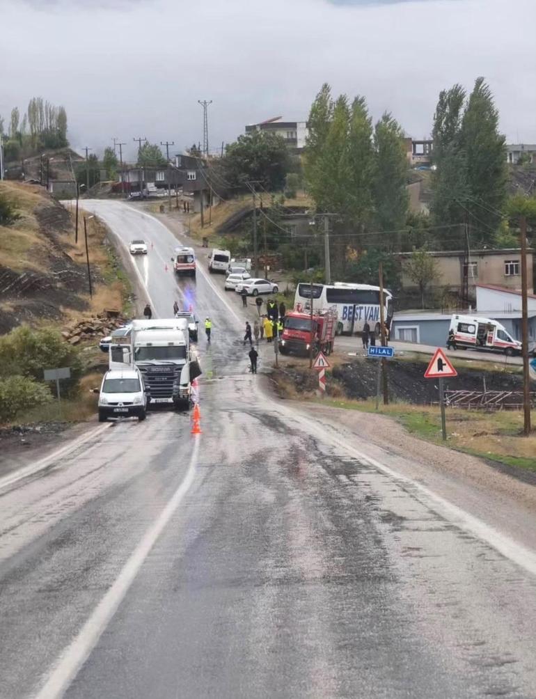 Şırnak’ta otobüs şoförünün öldüğü, 14 kişinin yaralandığı kaza kamerada