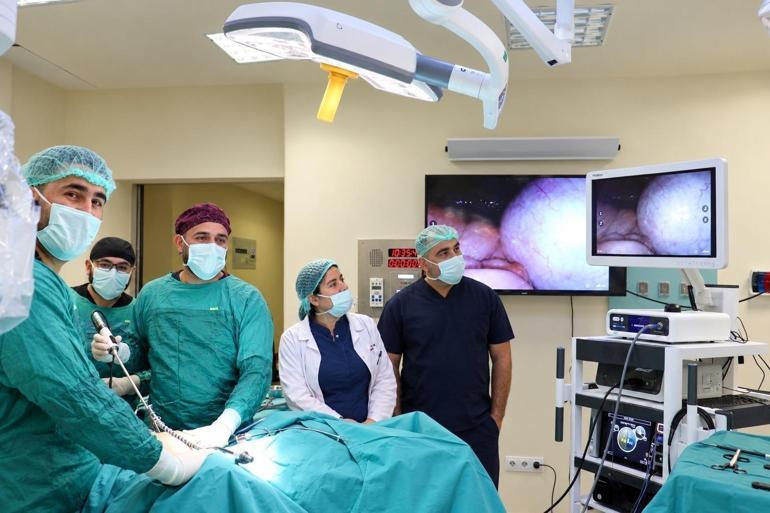 12 yıldır kasık ve karın ağrısı çeken hasta robotik cerrahiyle sağlığına kavuştu