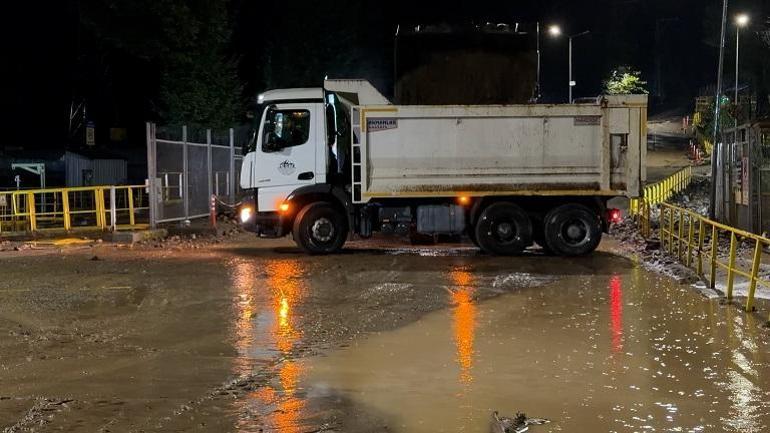 Rizede sağanak taşkına neden oldu