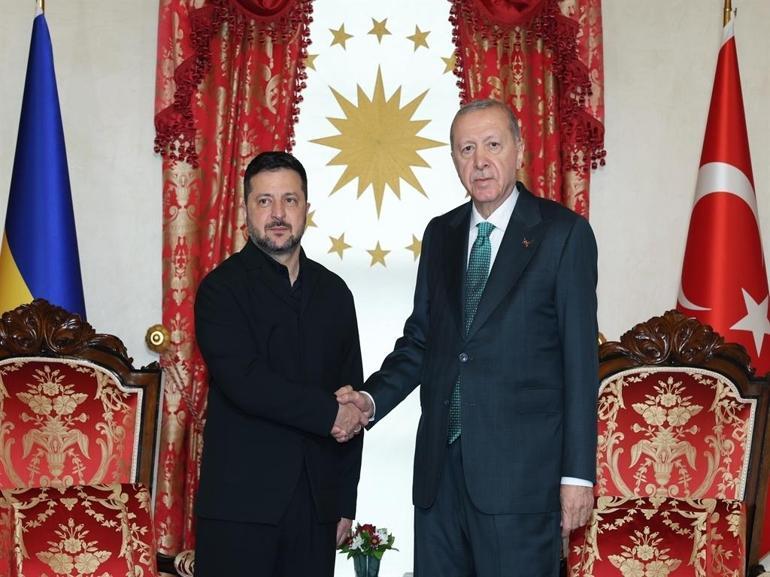 Cumhurbaşkanı Erdoğan ve Zelenskiyin İstanbuldaki görüşmesi başladı