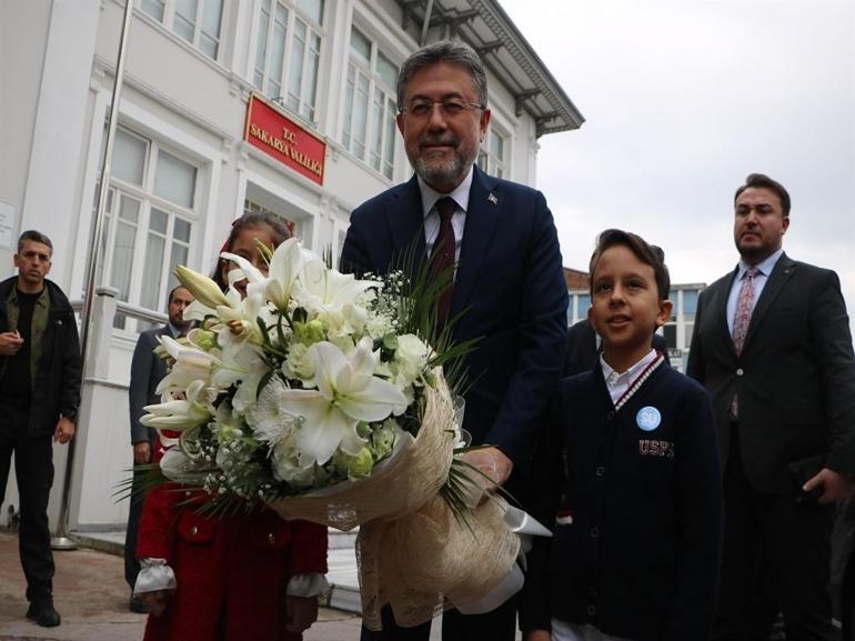 Bakan Yumaklı: Sapanca Gölü kötüye giderse, Kocaeli ve Sakarya susuz kalır