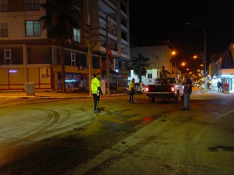 TIR’dan yola dökülen yağ nedeniyle motosiklet devrildi