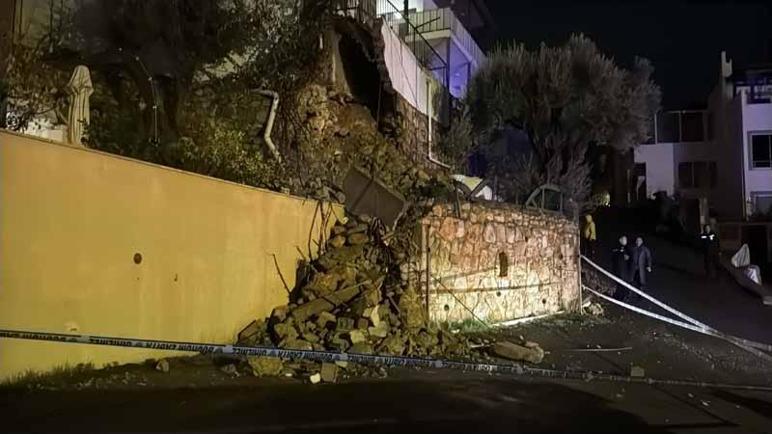 Bodrumda sağanak; evin istinat duvarı çöktü, yollar göle döndü