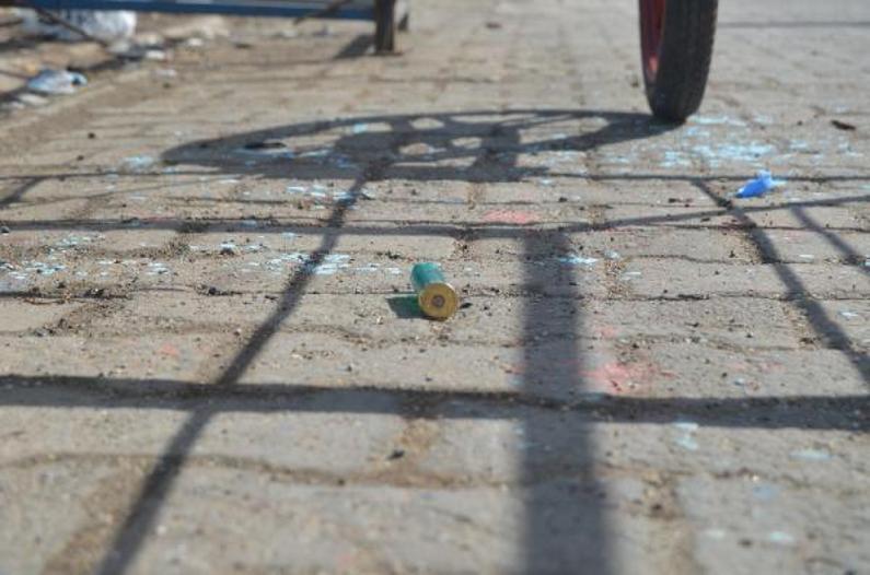 Tartıştığı üvey ağabeyini önce bıçakla, ardından tüfekle yaraladı