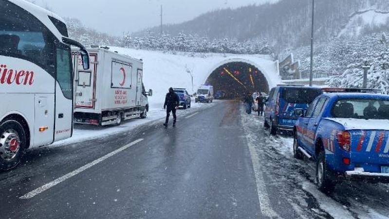 Bolu Dağı Tüneli’nde 18 araç çarpıştı: 31 yaralı