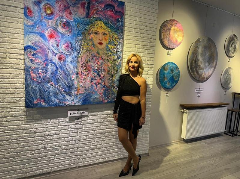 Berna Gencebay’dan ‘Romantizmin Altın Çağı’ sergisi