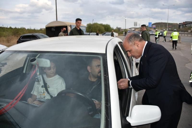 Bayram tatilinde 210 bin polis ve jandarma yollarda görev yapacak