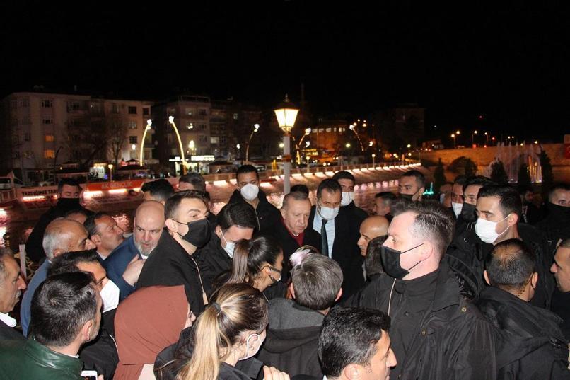 Erdoğan: Türkiye, hayat pahalılığı sorununu kısa sürede aşacaktır