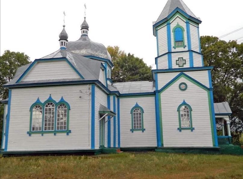 Jitomir’in bir köyündeki 150 yıllık kilise tahrip oldu