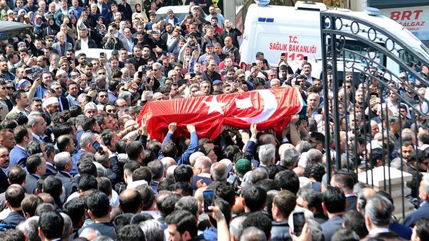 Kahramanmaraş’ta okuldaki saldırıda yaşamını yitiren öğrenciler toprağa verildi