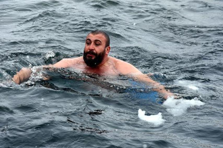 Bitliste eksi 10 derecede yüzme etkinliği