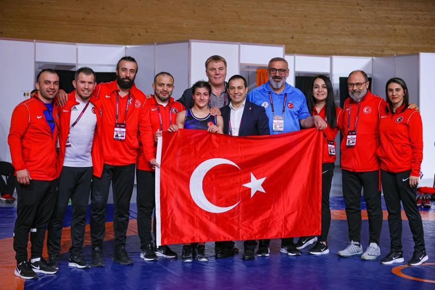 Elvira Kamaloğlu Avrupa şampiyonu oldu