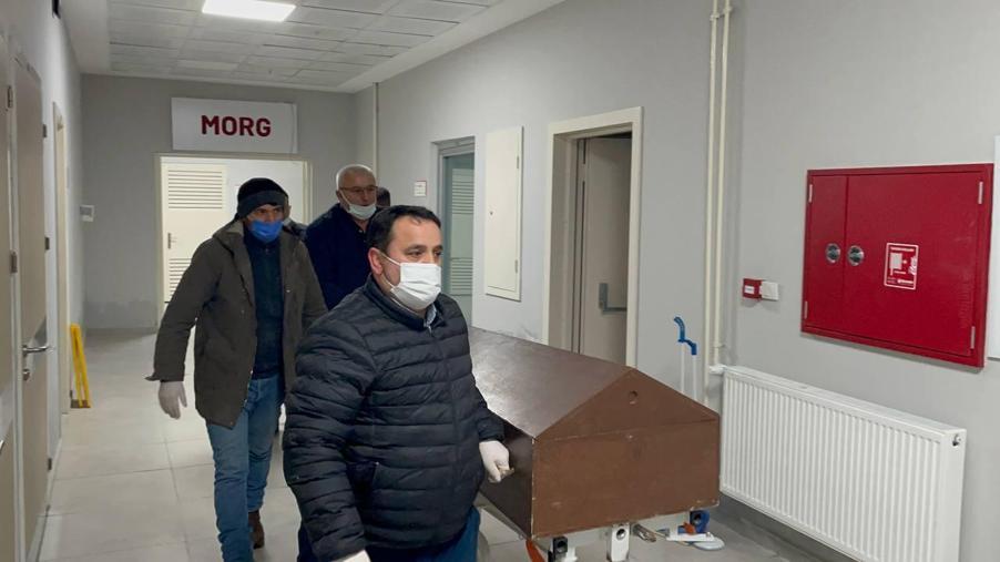 Uzaklaştırma cezası biten koca, tartıştığı eşini bıçaklayarak öldürdü